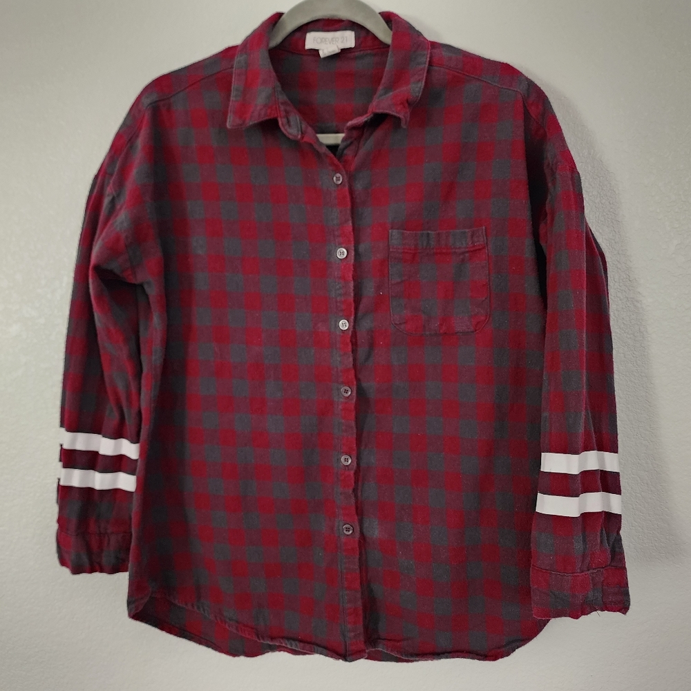 Forever 21 red plaid flannel sz L